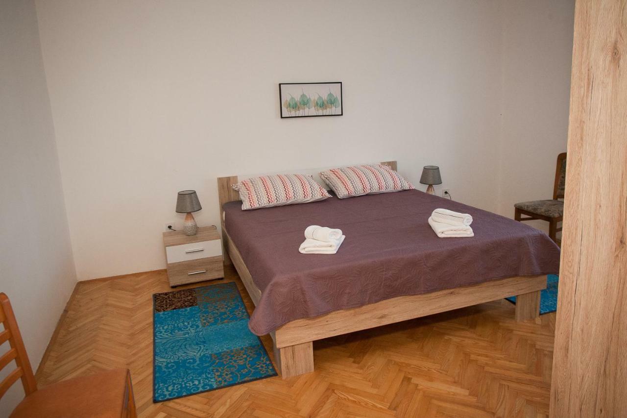 Apartman Ana Radovin Exterior foto